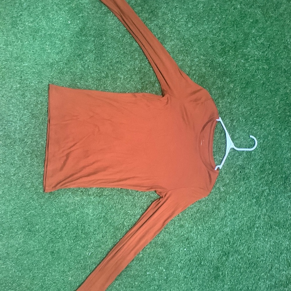 basic auburn long sleeve shirt